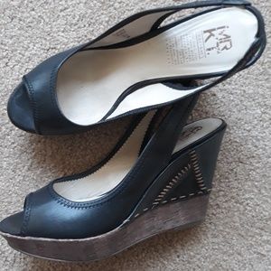 MRKT Claudia wedge heels